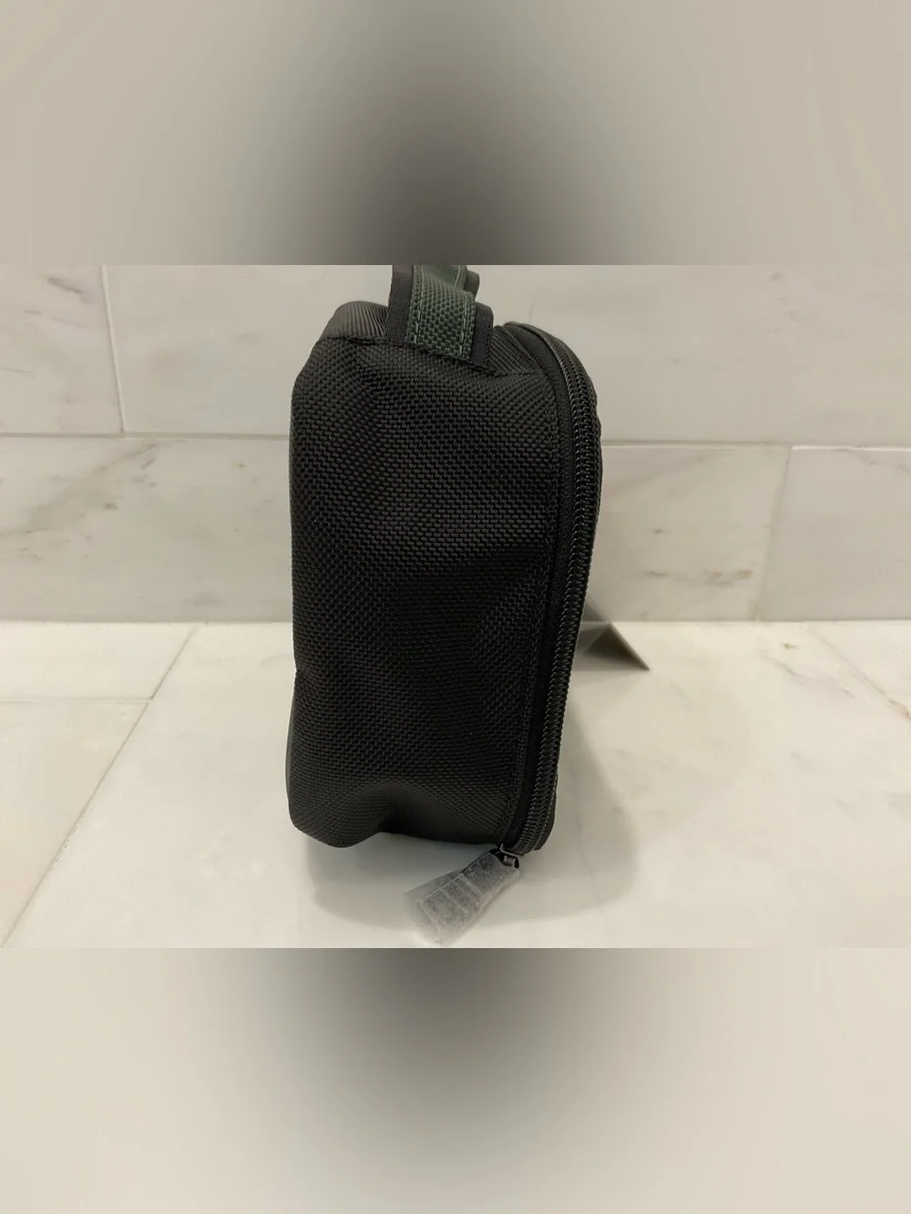 NEW TUMI Zippered CUBE TRAVEL POUCH - Cosmetic Bag - SPRUCE GREEN